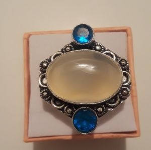 Ring size 7 Moonstone and blue topaz new